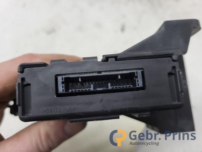 Computer Kachel van een Toyota Yaris III (P13) 1.0 12V VVT-i 2012