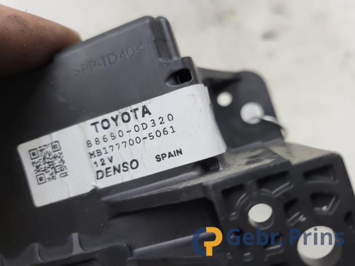 Computer Kachel van een Toyota Yaris III (P13) 1.0 12V VVT-i 2012