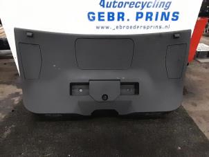 Gebruikte Bekleding Achterklep Citroen C5 Aircross (A4/AC/AJ/AR) 1.6 Hybrid 225 16V Prijs € 100,00 Margeregeling aangeboden door Autorec. Gebr. Prins b.v.