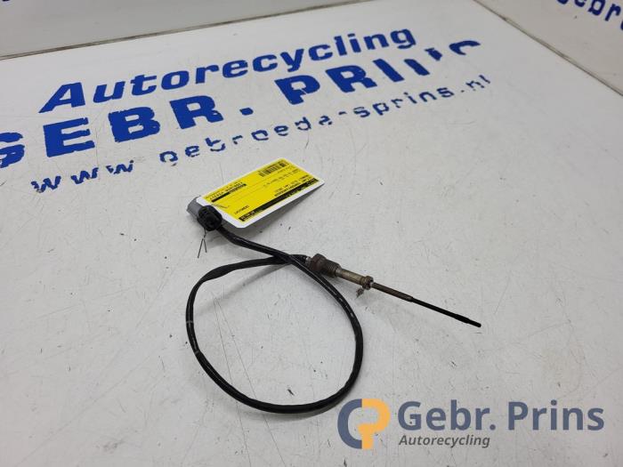 Gebruikte Uitlaat temperatuursensor Renault Clio IV Estate/Grandtour (7R) 1.5 Energy dCi 90 FAP Prijs € 15,00 Margeregeling aangeboden door Autorec. Gebr. Prins b.v.