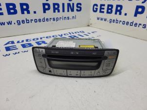 Gebruikte Radio CD Speler Peugeot 107 1.0 12V Prijs € 50,00 Margeregeling aangeboden door Autorec. Gebr. Prins b.v.