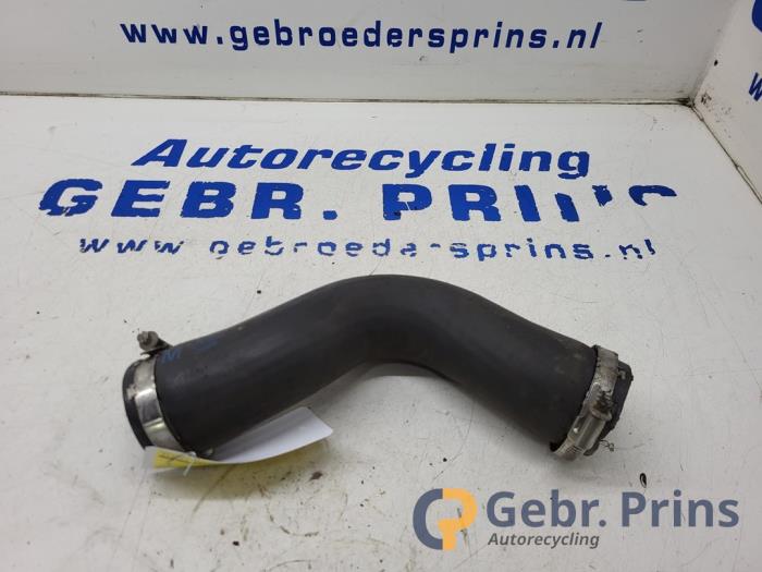Gebruikte Intercooler Slang Volkswagen Polo V (6R) 1.2 TDI 12V BlueMotion Prijs € 15,00 Margeregeling aangeboden door Autorec. Gebr. Prins b.v.