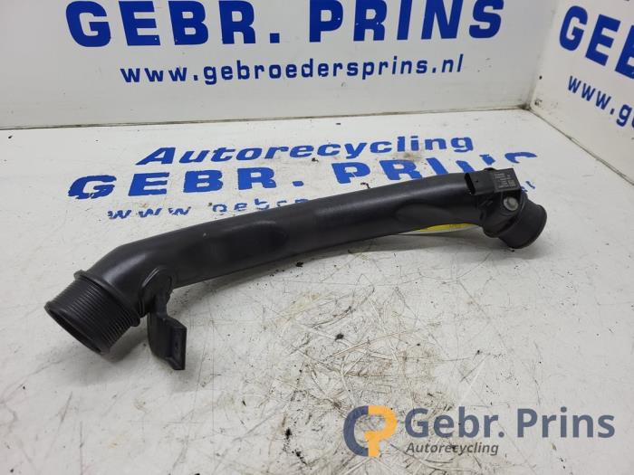 Gebruikte Intercooler Buis Citroen C5 Aircross I (A4/AC/AJ/AR) 1.6 Hybrid 225 16V Prijs € 50,00 Margeregeling aangeboden door Autorec. Gebr. Prins b.v.