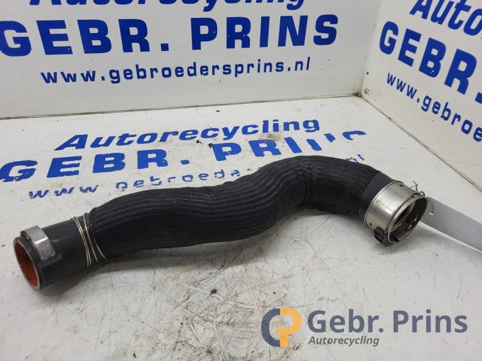 Gebruikte Intercooler Slang Citroen C5 Aircross I (A4/AC/AJ/AR) 1.6 Hybrid 225 16V Prijs € 40,00 Margeregeling aangeboden door Autorec. Gebr. Prins b.v.