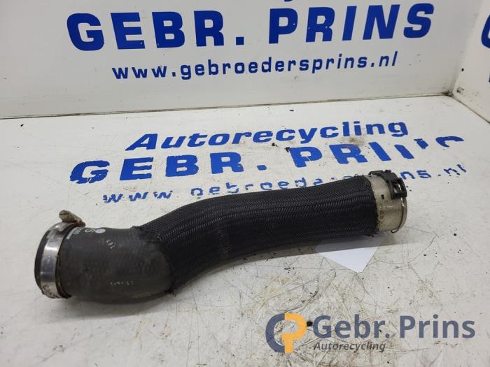 Gebruikte Intercooler Slang Citroen C5 Aircross I (A4/AC/AJ/AR) 1.6 Hybrid 225 16V Prijs € 35,00 Margeregeling aangeboden door Autorec. Gebr. Prins b.v.