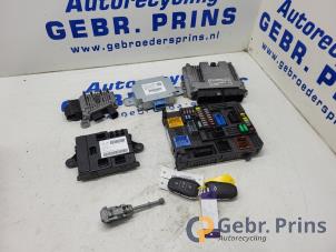 Gebruikte Contactslot + computer Citroen C5 Aircross I (A4/AC/AJ/AR) 1.6 Hybrid 225 16V Prijs € 450,00 Margeregeling aangeboden door Autorec. Gebr. Prins b.v.