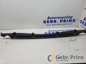 Gebruikte Bumperframe achter Mercedes Citan (415.6) 1.5 108 CDI Euro 6 Prijs € 48,40 Inclusief btw aangeboden door Autorec. Gebr. Prins b.v.