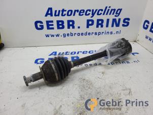 Gebruikte Cardanas links-voor (VWA) Volkswagen Polo V (6R) 1.2 TSI 16V BlueMotion Technology Prijs € 40,00 Margeregeling aangeboden door Autorec. Gebr. Prins b.v.