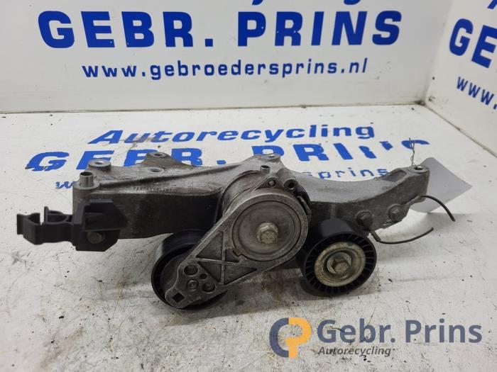 Gebruikte Spanrol Multiriem Fiat 500 (312) 0.9 TwinAir 80 Prijs € 35,00 Margeregeling aangeboden door Autorec. Gebr. Prins b.v.