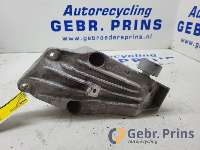 Gebruikte Motorrubber BMW X4 (G02) M40i 3.0 TwinPower Turbo 24V Prijs € 35,00 Margeregeling aangeboden door Autorec. Gebr. Prins b.v.