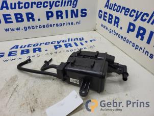 Gebruikte Koolstoffilter Kia Picanto (JA) 1.0 DPi 12V Prijs € 40,00 Margeregeling aangeboden door Autorec. Gebr. Prins b.v.