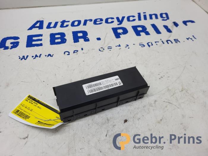Gebruikte Kachelcomputer Opel Astra J Sports Tourer (PD8/PE8/PF8) 1.4 16V ecoFLEX Prijs € 25,00 Margeregeling aangeboden door Autorec. Gebr. Prins b.v.