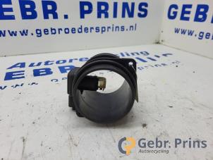 Gebruikte Luchtmassameter Peugeot 508 SW (8E/8U) 2.0 HDiF 16V Prijs € 15,00 Margeregeling aangeboden door Autorec. Gebr. Prins b.v.