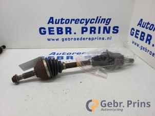 Gebruikte Homokineetas links-voor Ford EcoSport (JK8) 1.5 Ti-VCT 16V Prijs € 125,00 Margeregeling aangeboden door Autorec. Gebr. Prins b.v.