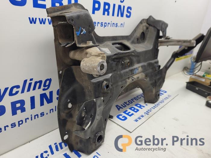 Subframe van een Citroën Berlingo 1.6 BlueHDI 75 2019