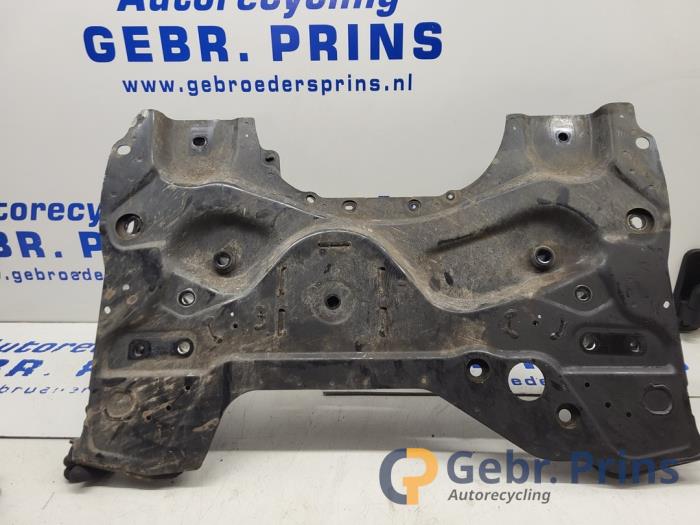 Subframe van een Citroën Berlingo 1.6 BlueHDI 75 2019