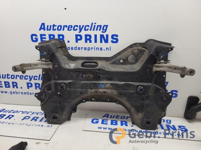Subframe van een Citroën Berlingo 1.6 BlueHDI 75 2019