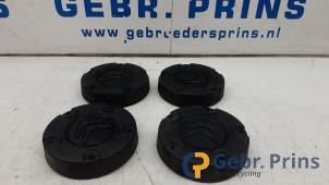 Gebruikte Wieldop set Citroen Berlingo 1.6 BlueHDI 75 Prijs € 48,40 Inclusief btw aangeboden door Autorec. Gebr. Prins b.v.