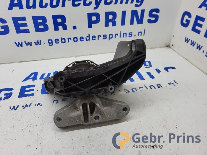 Gebruikte Motorsteun Citroen Berlingo 1.6 BlueHDI 75 Prijs € 30,25 Inclusief btw aangeboden door Autorec. Gebr. Prins b.v.