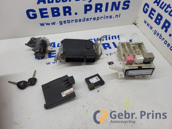 Gebruikte Kontaktslot + computer Toyota Auris (E15) 1.6 Dual VVT-i 16V Prijs € 125,00 Margeregeling aangeboden door Autorec. Gebr. Prins b.v.