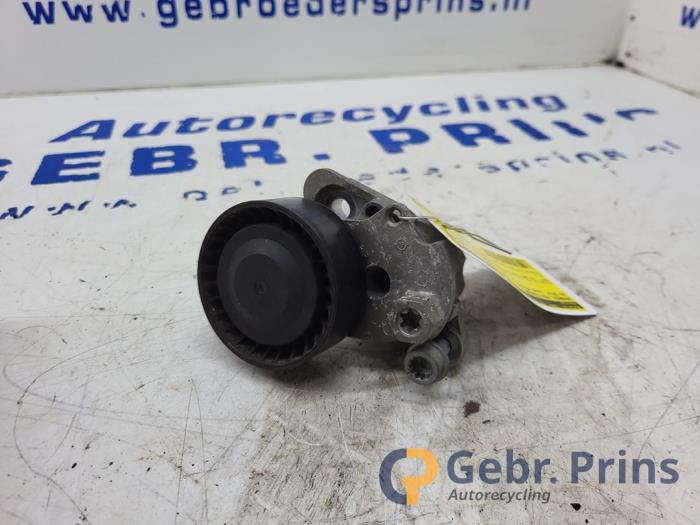 Gebruikte Spanrol Multiriem Volkswagen Golf VII Variant (AUVV) 1.5 TSI Evo BMT 16V Prijs € 30,00 Margeregeling aangeboden door Autorec. Gebr. Prins b.v.