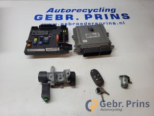 Gebruikte Kontaktslot + computer Volvo XC90 I 2.4 D5 20V Prijs € 200,00 Margeregeling aangeboden door Autorec. Gebr. Prins b.v.