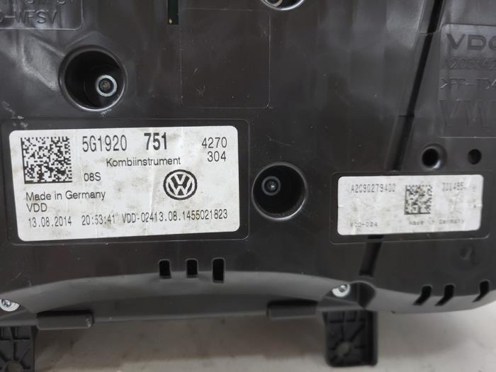 Kontaktslot + computer van een Volkswagen Golf VII Variant (AUVV) 2.0 TDI 150 16V 2014
