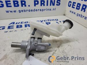 Gebruikte Hoofdremcilinder Mercedes B (W247) 2.0 B-200d Prijs € 50,00 Margeregeling aangeboden door Autorec. Gebr. Prins b.v.
