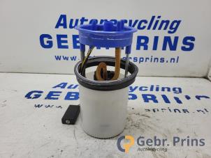Gebruikte Tank element Pomp Volkswagen Polo V (6R) 1.2 TSI 16V BlueMotion Technology Prijs € 40,00 Margeregeling aangeboden door Autorec. Gebr. Prins b.v.