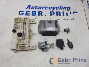 Gebruikte Kontaktslot + computer Volvo C30 (EK/MK) 1.6 D 16V Prijs € 150,00 Margeregeling aangeboden door Autorec. Gebr. Prins b.v.