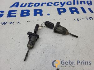 Gebruikte Slotenset Volkswagen Lupo (6X1) 1.4 60 Prijs € 30,00 Margeregeling aangeboden door Autorec. Gebr. Prins b.v.