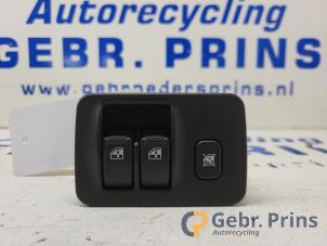 Gebruikte Schakelaar Elektrisch Raam Hyundai Atos 1.1 12V Prijs € 15,00 Margeregeling aangeboden door Autorec. Gebr. Prins b.v.