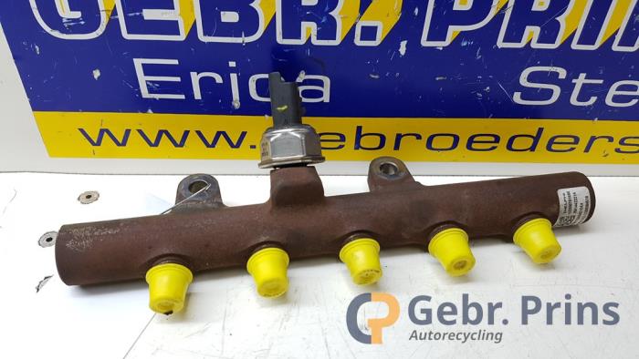 Gebruikte Injector brug Renault Kangoo Express (FW) 1.5 dCi 75 Prijs € 48,40 Inclusief btw aangeboden door Autorec. Gebr. Prins b.v.