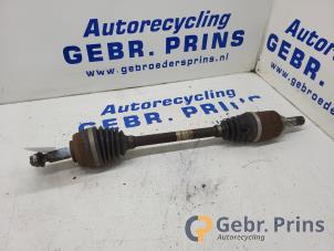 Gebruikte Homokineetas links-voor Renault Scénic III (JZ) 1.4 16V TCe 130 Prijs € 50,00 Margeregeling aangeboden door Autorec. Gebr. Prins b.v.