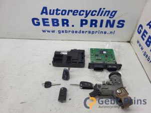 Gebruikte Kontaktslot + computer Mazda 2 (DE) 1.3 16V S-VT Prijs € 100,00 Margeregeling aangeboden door Autorec. Gebr. Prins b.v.