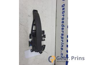 Gebruikte Deurgreep 2Deurs rechts Ford Transit Custom 2.2 TDCi 16V Prijs € 30,25 Inclusief btw aangeboden door Autorec. Gebr. Prins b.v.