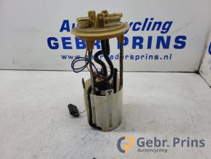 Gebruikte Tank element Pomp Mercedes Sprinter 3t (906.61) 216 CDI 16V Prijs € 72,60 Inclusief btw aangeboden door Autorec. Gebr. Prins b.v.
