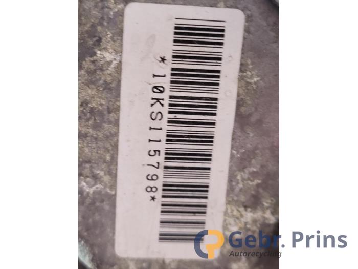 Versnellingsbak van een Opel Agila (B) 1.2 16V 2011