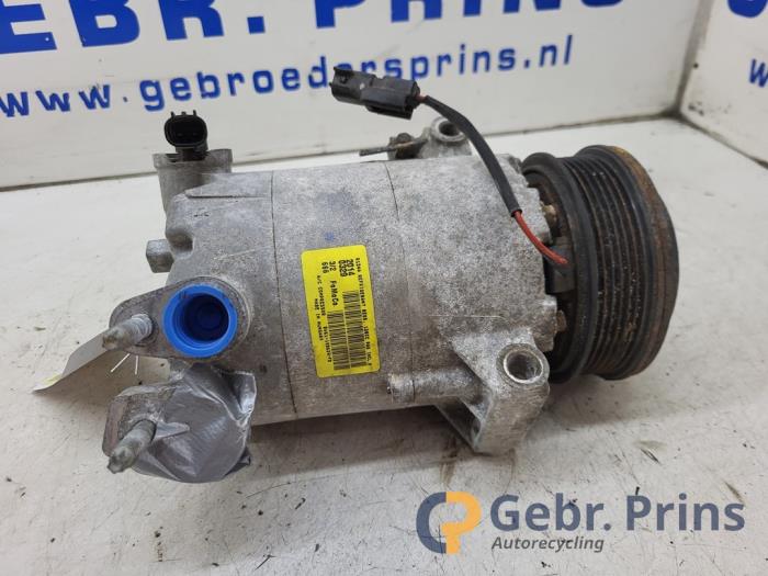 Gebruikte Aircopomp Ford Tourneo Connect/Grand Tourneo Connect 1.0 EcoBoost 12V Prijs € 100,00 Margeregeling aangeboden door Autorec. Gebr. Prins b.v.