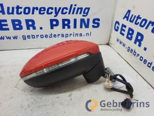 Gebruikte Buitenspiegel rechts Volkswagen Touran (5T1) 2.0 TDI 150 Prijs € 75,00 Margeregeling aangeboden door Autorec. Gebr. Prins b.v.