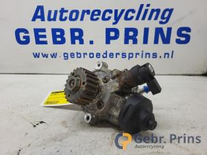 Gebruikte Hogedrukpomp Volkswagen Touran (5T1) 2.0 TDI 150 Prijs € 200,00 Margeregeling aangeboden door Autorec. Gebr. Prins b.v.