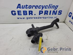 Gebruikte Thermostaathuis Volkswagen Polo V (6R) 1.2 12V Prijs € 25,00 Margeregeling aangeboden door Autorec. Gebr. Prins b.v.