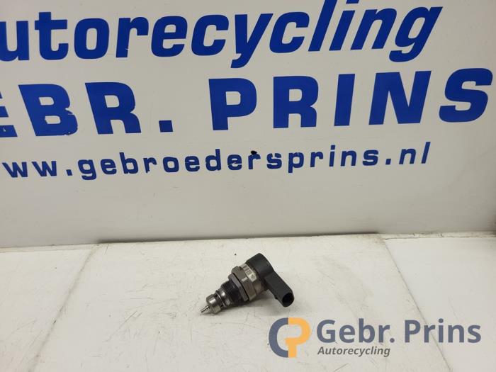 Gebruikte Brandstofdruk sensor Audi A7 Prijs € 50,00 Margeregeling aangeboden door Autorec. Gebr. Prins b.v.