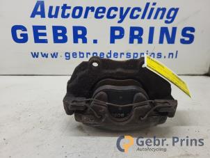 Gebruikte Remklauw (Tang) rechts-voor Ford Tourneo Connect/Grand Tourneo Connect 1.0 EcoBoost 12V Prijs € 40,00 Margeregeling aangeboden door Autorec. Gebr. Prins b.v.