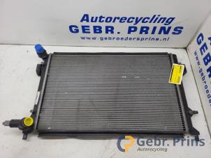Gebruikte Radiateur Volkswagen Golf Plus (5M1/1KP) 1.6 Prijs € 40,00 Margeregeling aangeboden door Autorec. Gebr. Prins b.v.