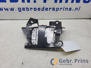 Gebruikte Dode hoek sensor Mazda 3 (BM/BN) 2.0 SkyActiv-G 16V Prijs € 75,00 Margeregeling aangeboden door Autorec. Gebr. Prins b.v.