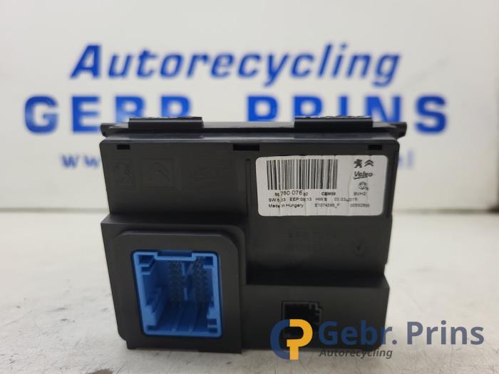 Gebruikte Module climatronic Peugeot 308 (L3/L8/LB/LH/LP) 1.6 BlueHDi 120 Prijs € 40,00 Margeregeling aangeboden door Autorec. Gebr. Prins b.v.