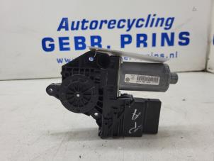 Gebruikte Raammotor Portier Volkswagen Golf Plus (5M1/1KP) 1.4 16V Prijs € 20,00 Margeregeling aangeboden door Autorec. Gebr. Prins b.v.