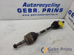 Gebruikte Homokineetas links-voor Toyota Auris Touring Sports (E18) 1.2 T 16V Prijs € 75,00 Margeregeling aangeboden door Autorec. Gebr. Prins b.v.