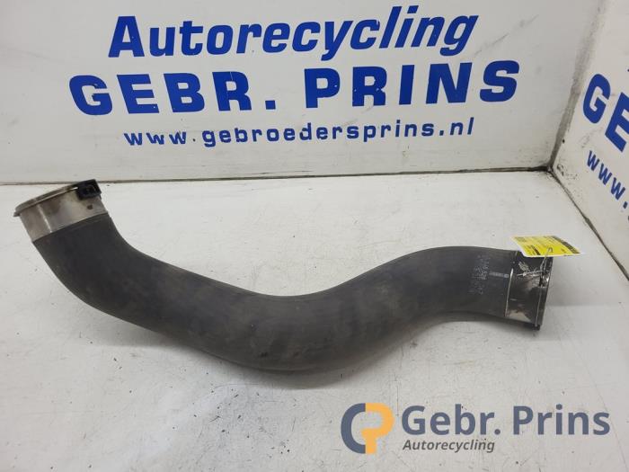 Gebruikte Intercooler Slang Mercedes CLA Shooting Brake (117.9) 2.2 CLA-200 CDI, 200 d 16V Prijs € 25,00 Margeregeling aangeboden door Autorec. Gebr. Prins b.v.